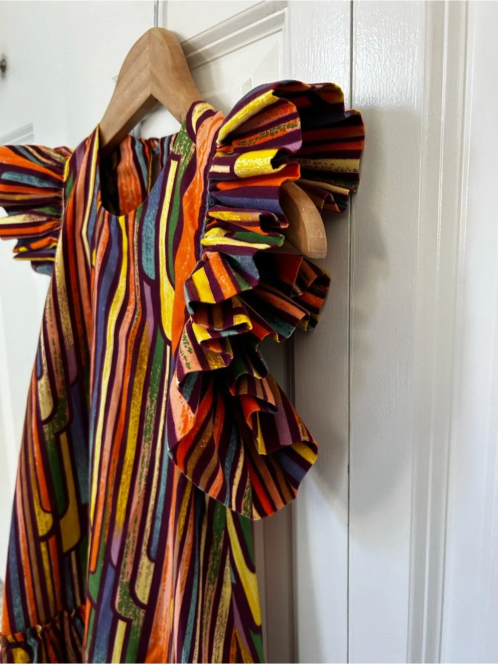 Elisamama girls abstract colorful print ruffle sleeve dress size 5 Nigerian